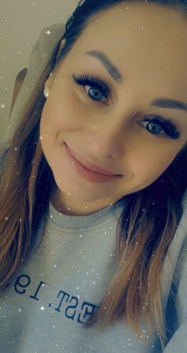 &#9996;️