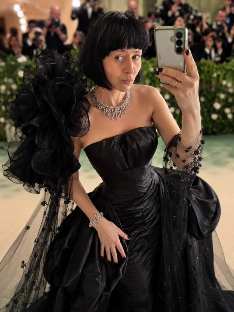 Šių metų Met Gala 2026 tema buvo "Costume Art", o dress code - "Fashion Is Art" 🖤🖤🖤