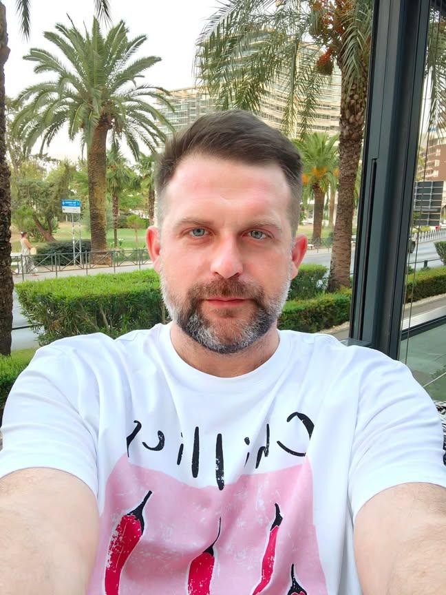 Mano vardas Janis Morics ir aš užsiregistravau šioje platformoje tik tam, kad susipažinčiau su kuo nors maloniu😇🥰🙌